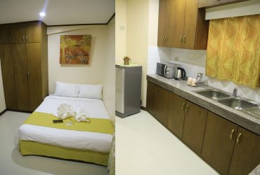 DeLuxe-Bedroom-with-Kitchen
